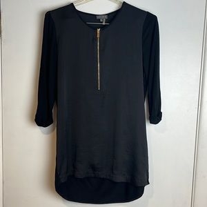 Vince Camuto black tunic top